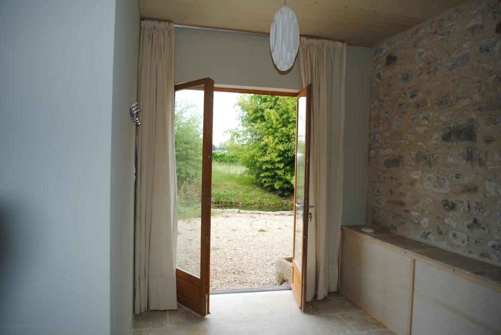 Hotel Les Foucauds Saint-Quentin-de-Caplong Habitación foto